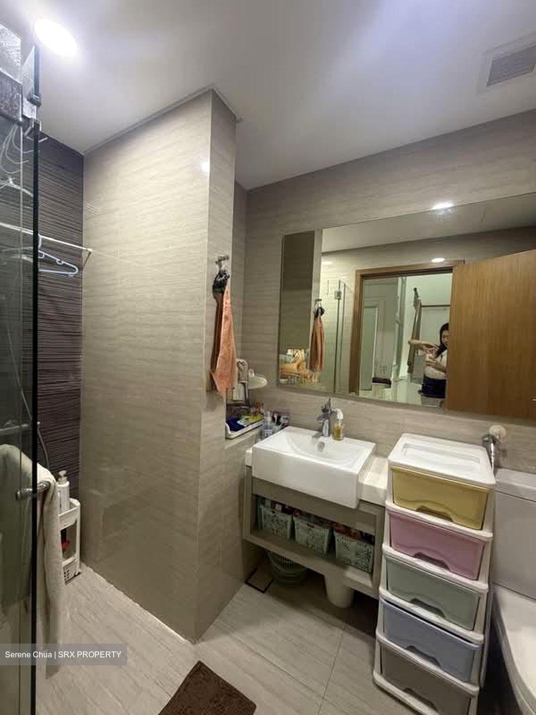 West Coast Drive (D5), Terrace #598763041